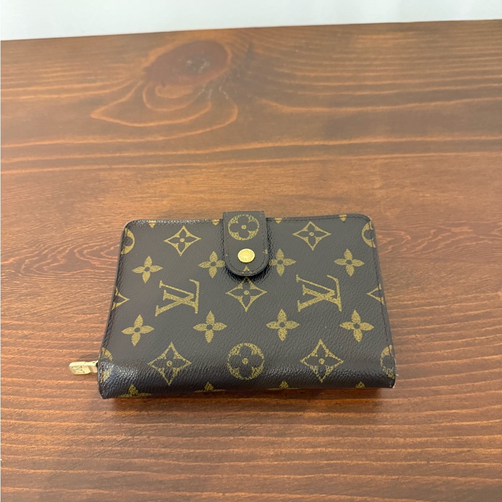 Louis Vuitton Brown Leather Card Holder Wallet